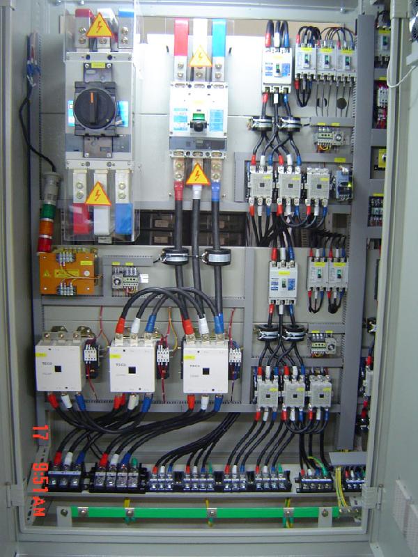 Analysis of Distribution Cabinet Model