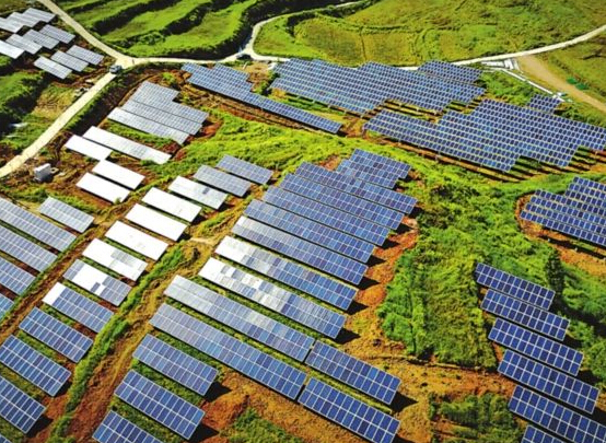 Focus on the construction of poverty-stricken village-level photovoltaic power plants