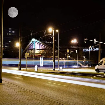 It is not good to see that the road lighting in front of the road is not good.