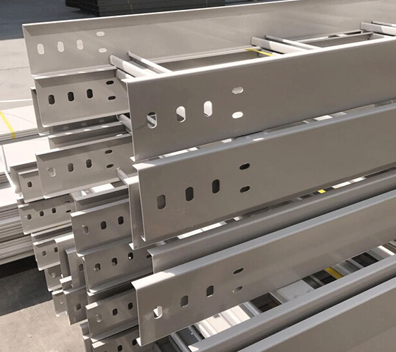 What is the difference between a wire trough and a bridge in weak current construction?