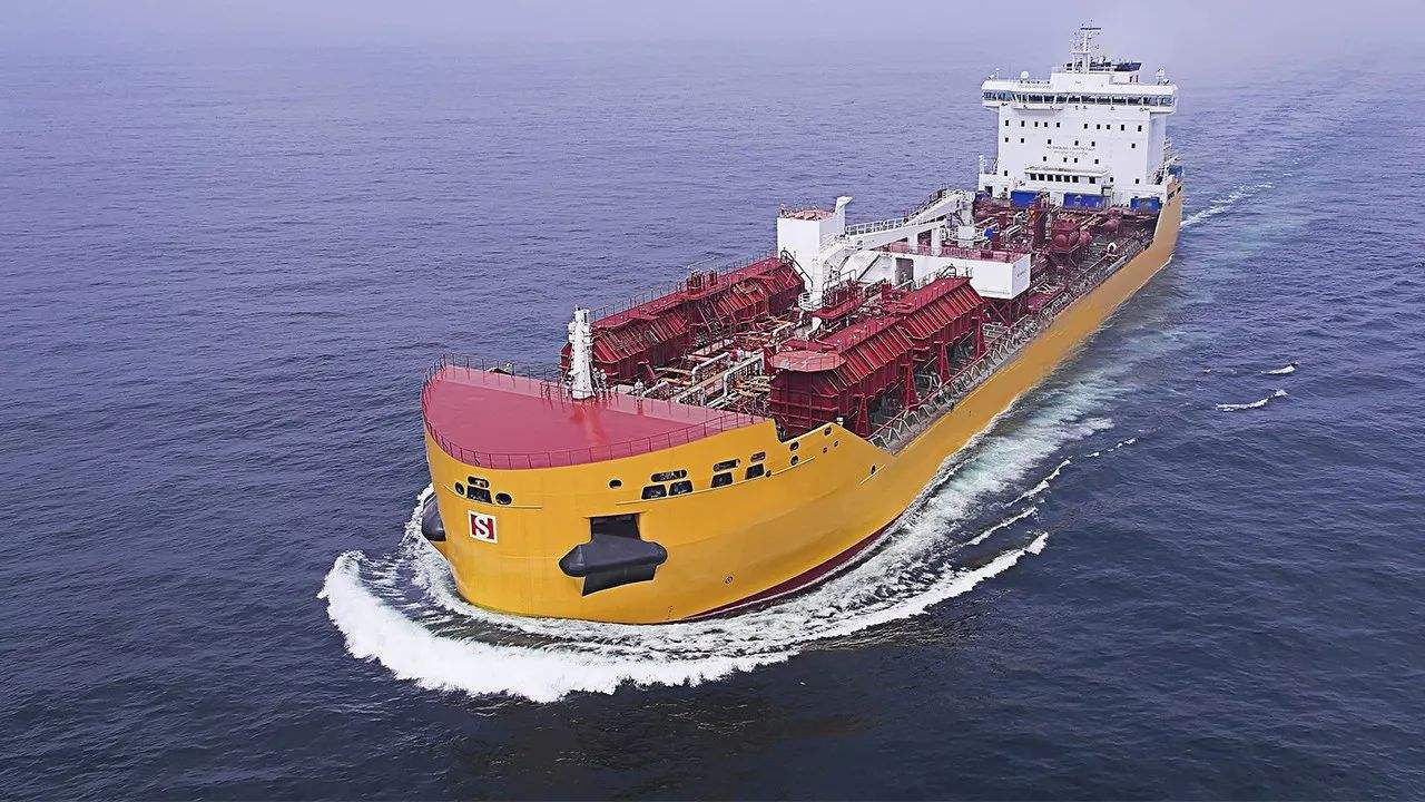 Why has the shipbuilding industry in Korea become difficult?