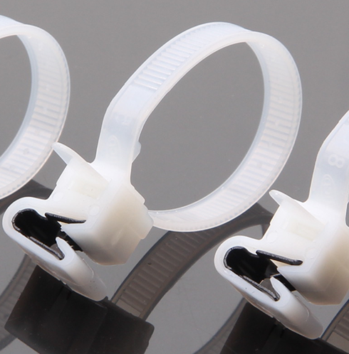 The most inconspicuous part of the harness - the cable tie