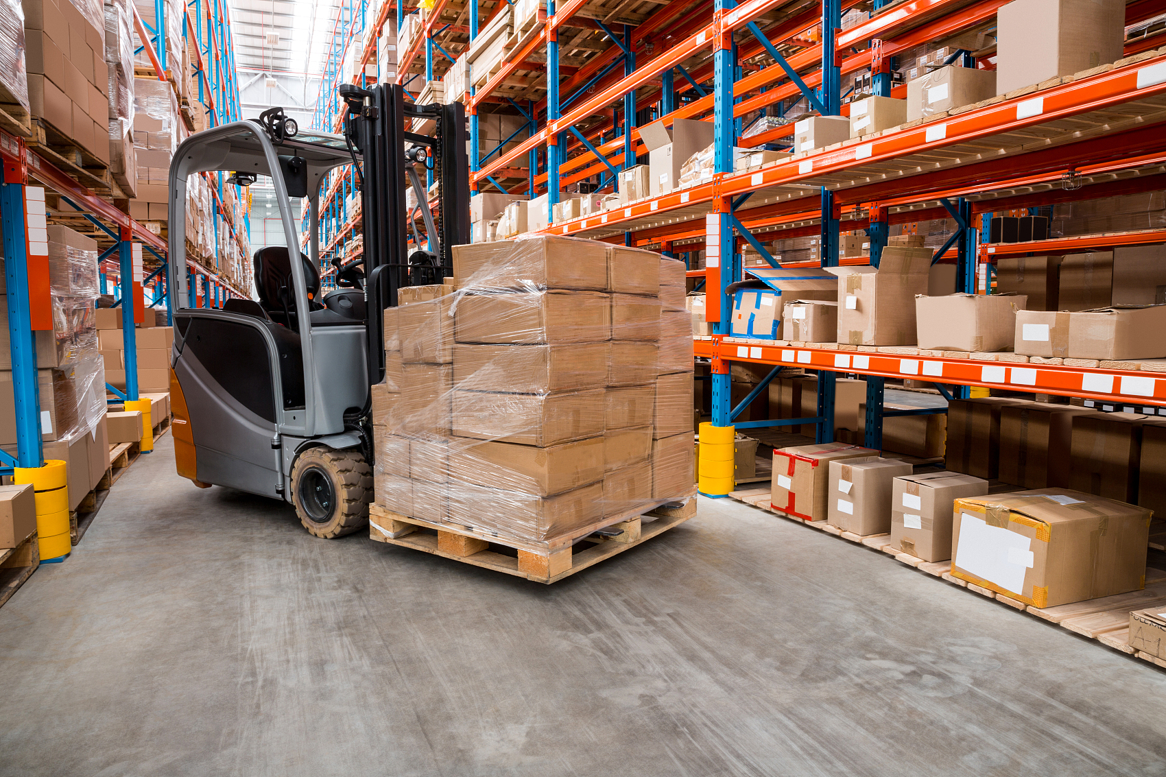 China Logistics Information Center: The demand for industrial logistics in the first half of the year increased more than expected